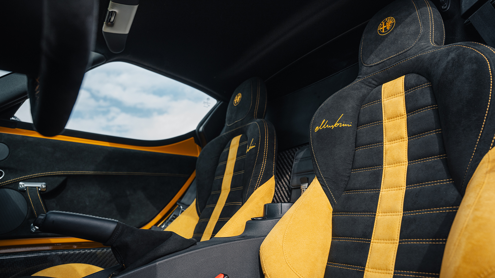 Πρεμιέρα για την πρώτη Alfa Romeo 4C Collezione GT «Nicola Larini»